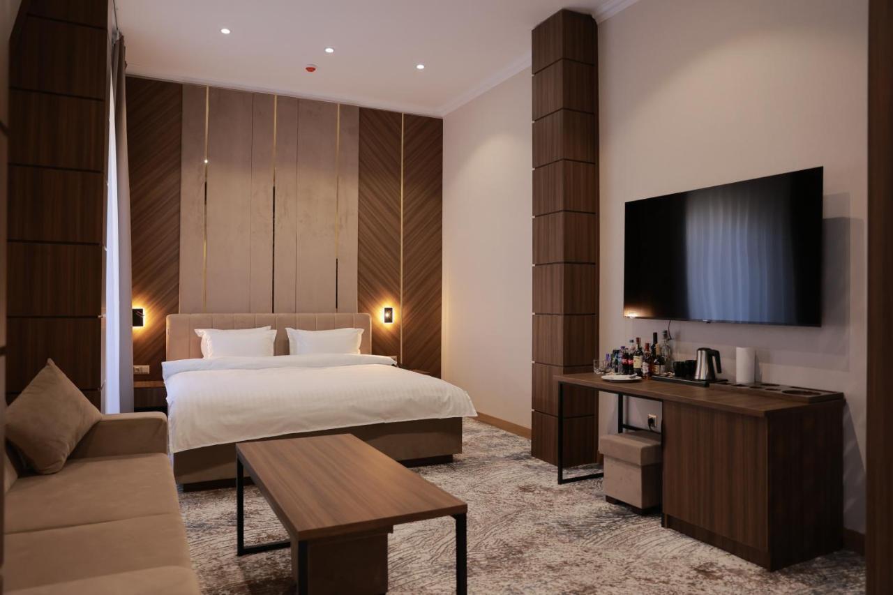 Damir Hotel Nukus Exterior photo